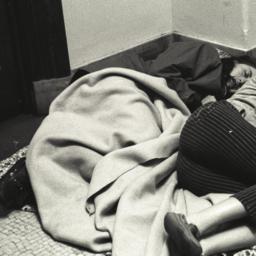 Students sleeping in Fayerw...
