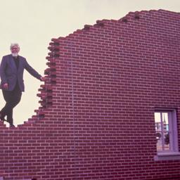 James Wines standing on chi...