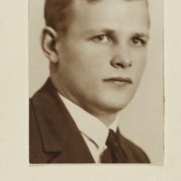 Photo portrait of Dietrich ...