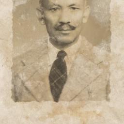 Studio portrait of Gegen Th...