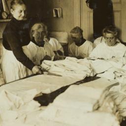 Women's Work Rooms Albu...