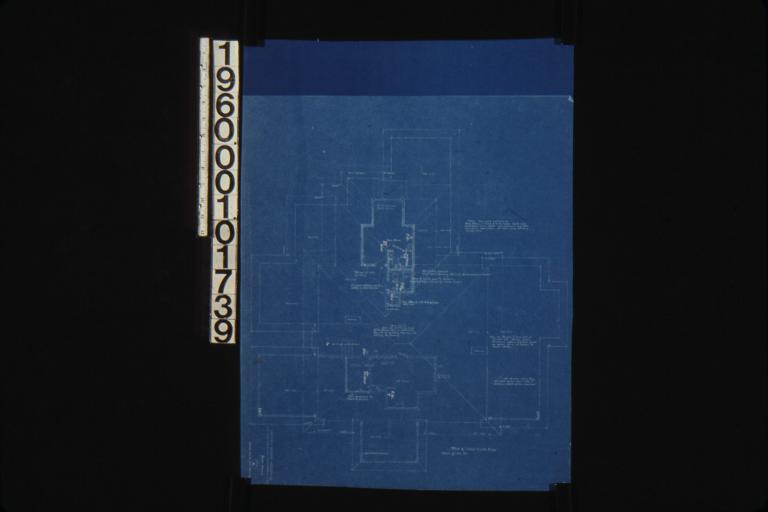 Roof & third floor plan : 4.