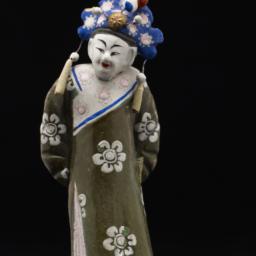 Male Peking Opera Figurine ...